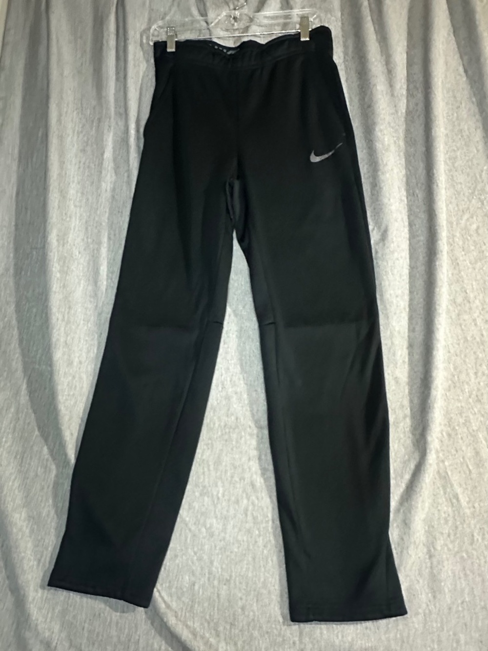 Nike Therma-FIT Black Training Pants Sweatpants Open Hem - Men’s Small